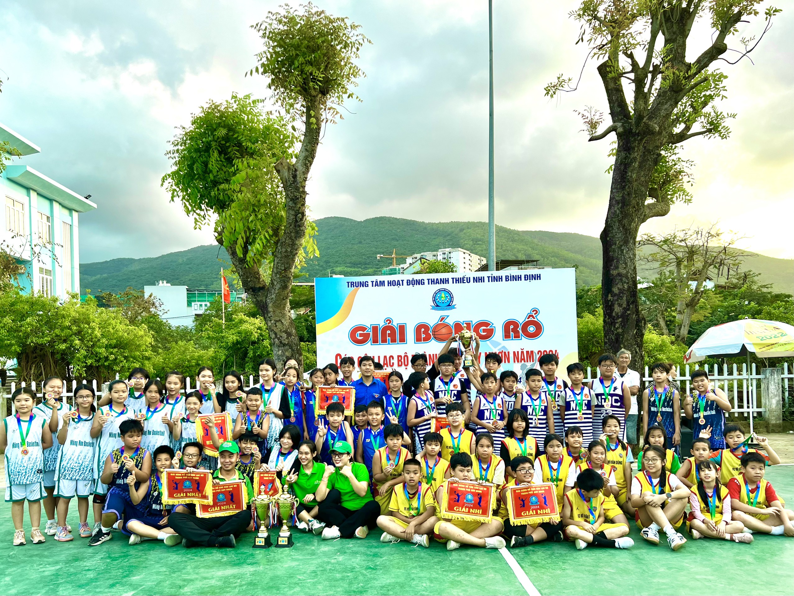 Hình ảnh Giải bóng rổ thành phố Quy Nhơn mở rộng